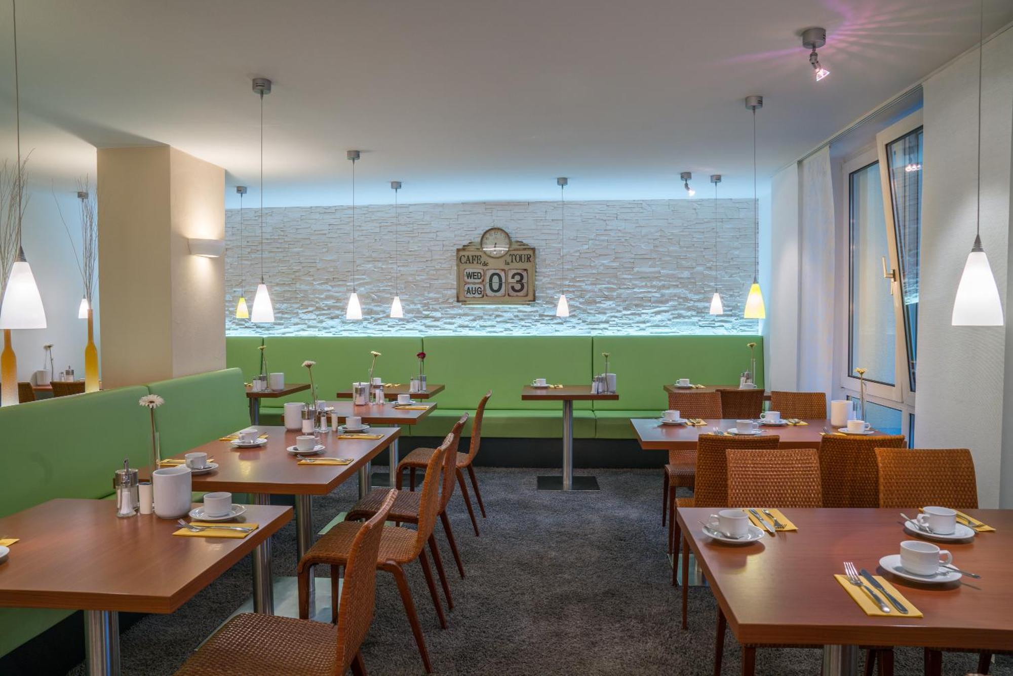 Airporthotel Residenz Steinenbronn מראה חיצוני תמונה