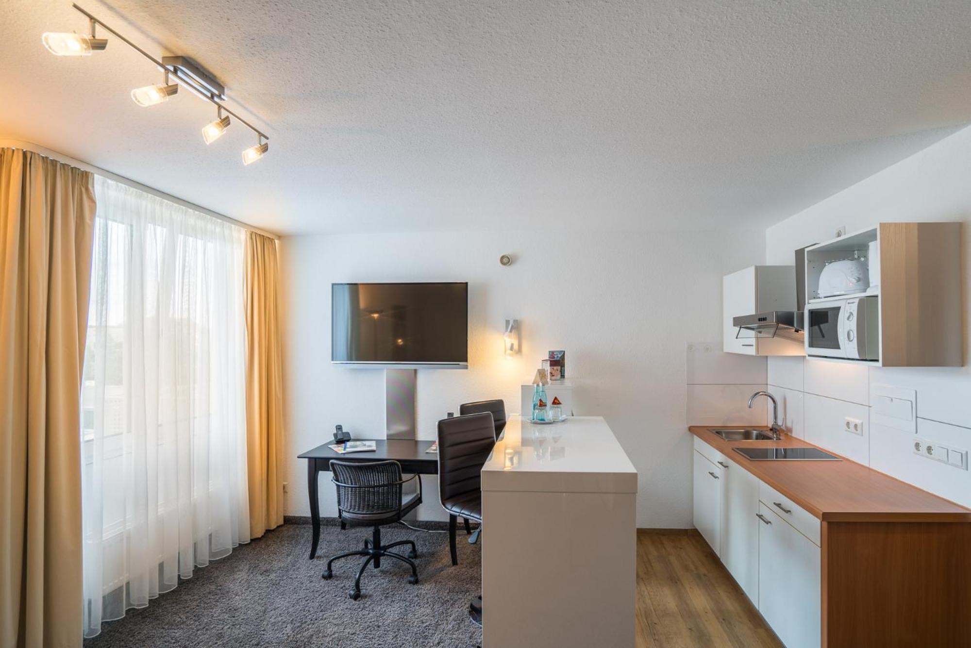 Airporthotel Residenz Steinenbronn מראה חיצוני תמונה