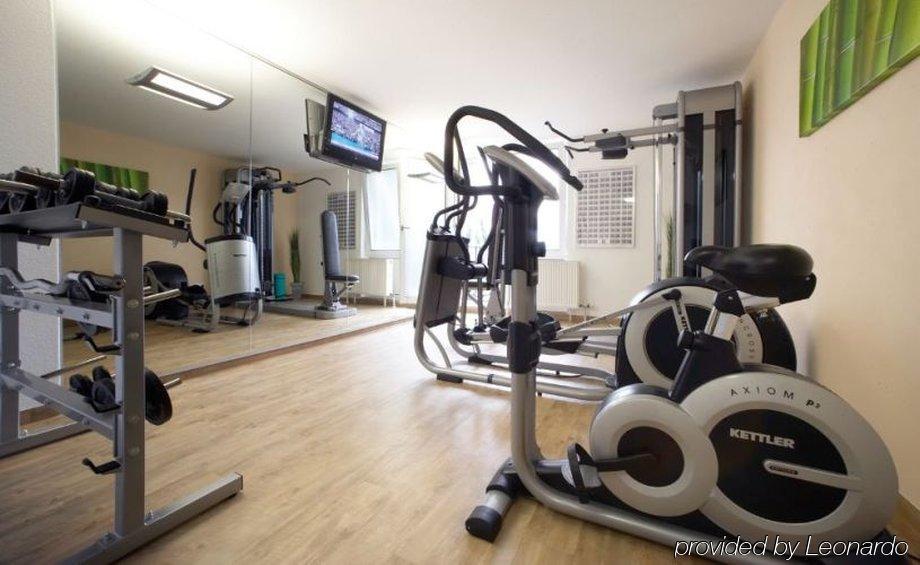 Airporthotel Residenz Steinenbronn מראה חיצוני תמונה