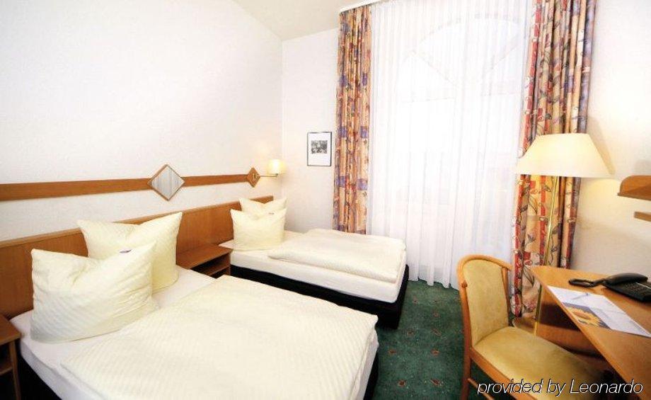 Airporthotel Residenz Steinenbronn מראה חיצוני תמונה